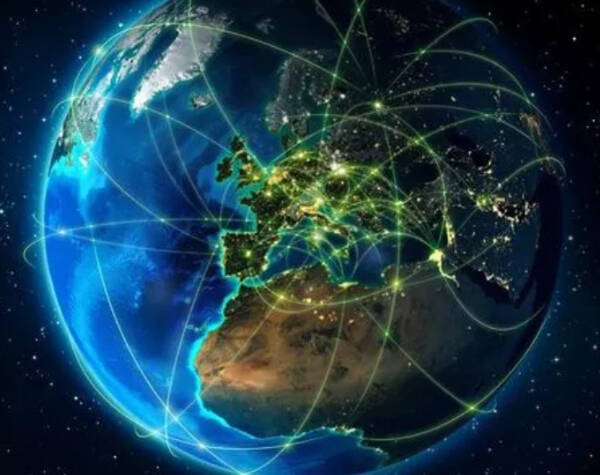 Extensive international air freight routes visualized on a global map for efficient delivery